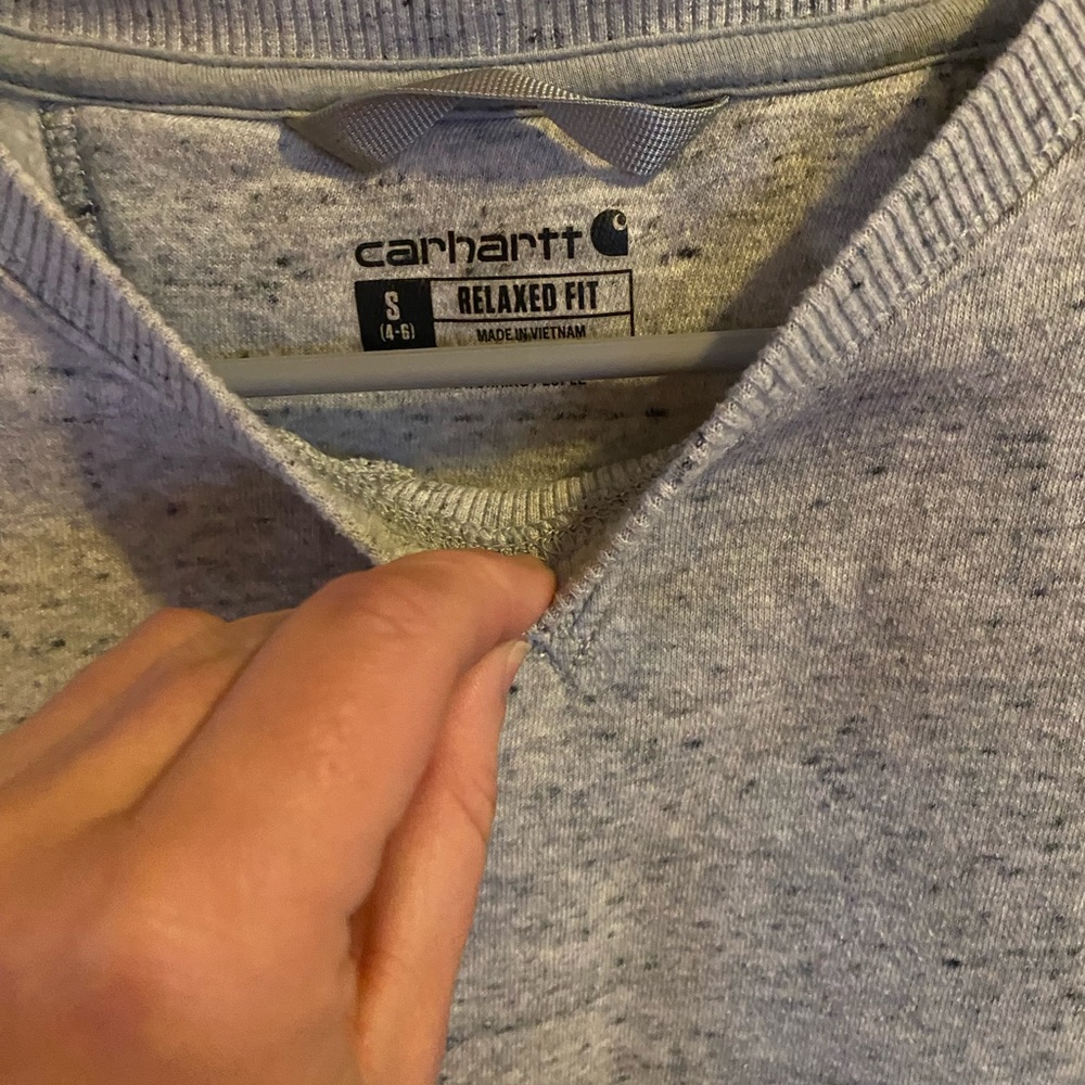 Like new woman’s grey Carhartt sweatshirt small